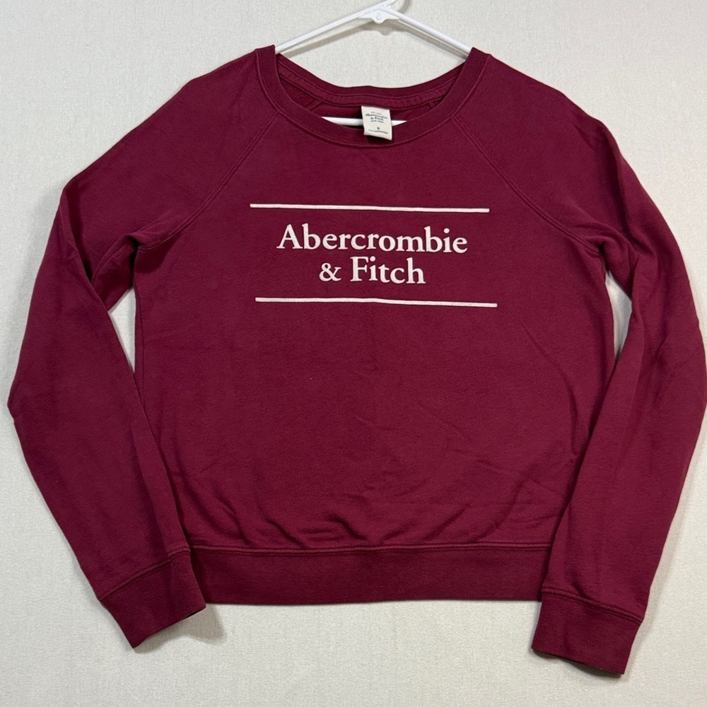 Abercrombie & Fitch Women's Maroon Crew Neck Sweater